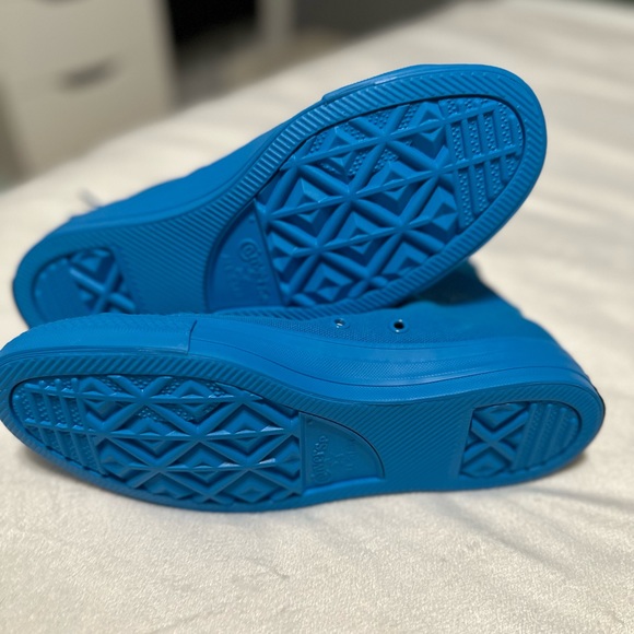 Music Is My Muse OPI Converse - Picture 3 of 6